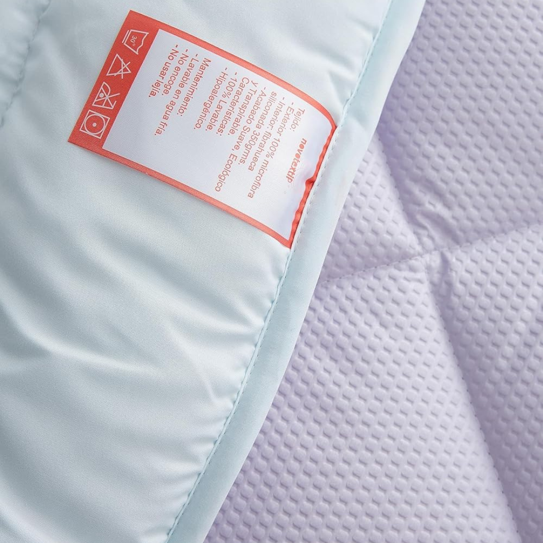Novotextil- Couette bicolore. microfibre. Densité 350gr/m2 Biege
